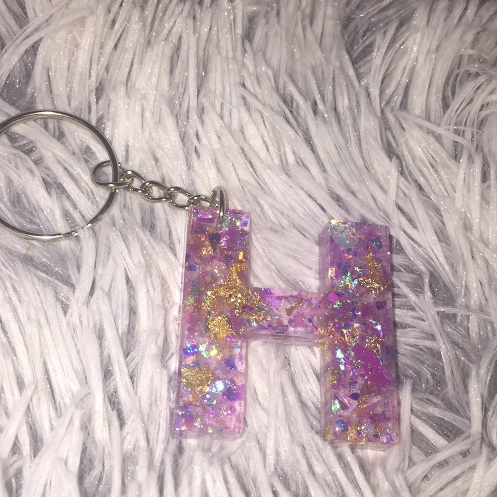 Keychain H - Picture 2 of 3